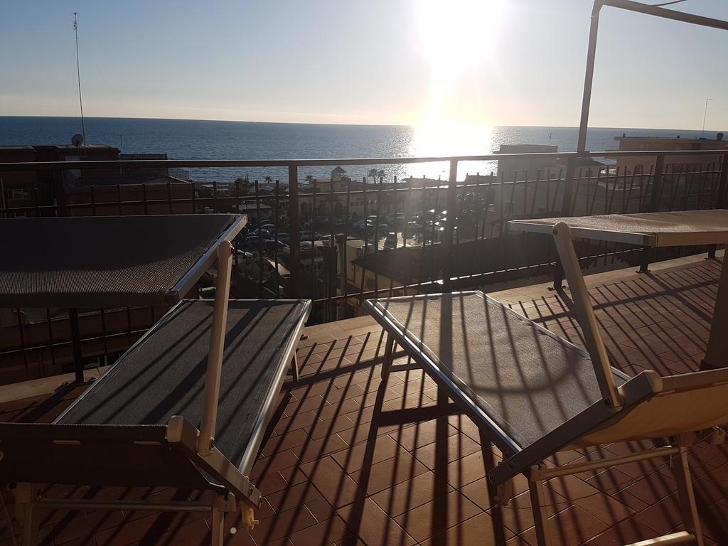 Apartamento Mary'S Penthouse Lido di Ostia Exterior foto